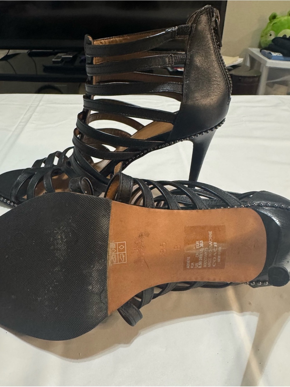 Coach Leather Women's Black Strappy Gladiator Sandals - Picture 7 of 7